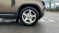 Land Rover Defender 3.0 D250 SE 110 5dr Auto Diesel Estate